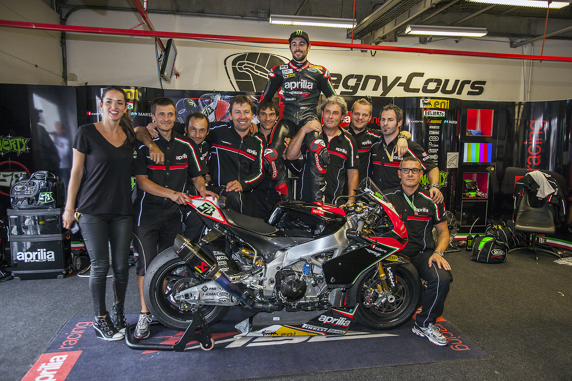 Image Box Aprilia Racing Sbk Eugene Laverty